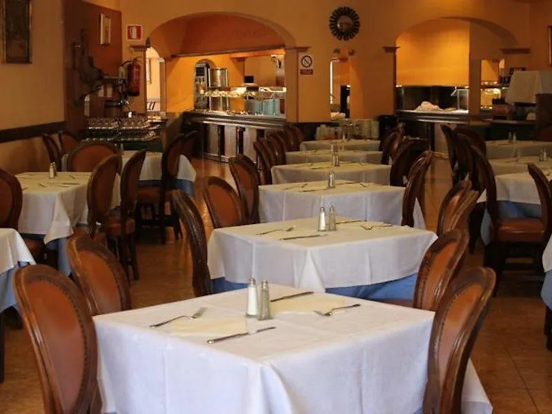 ***  Hotel Globales Simar à Cala de Sant Vicenc Espagne